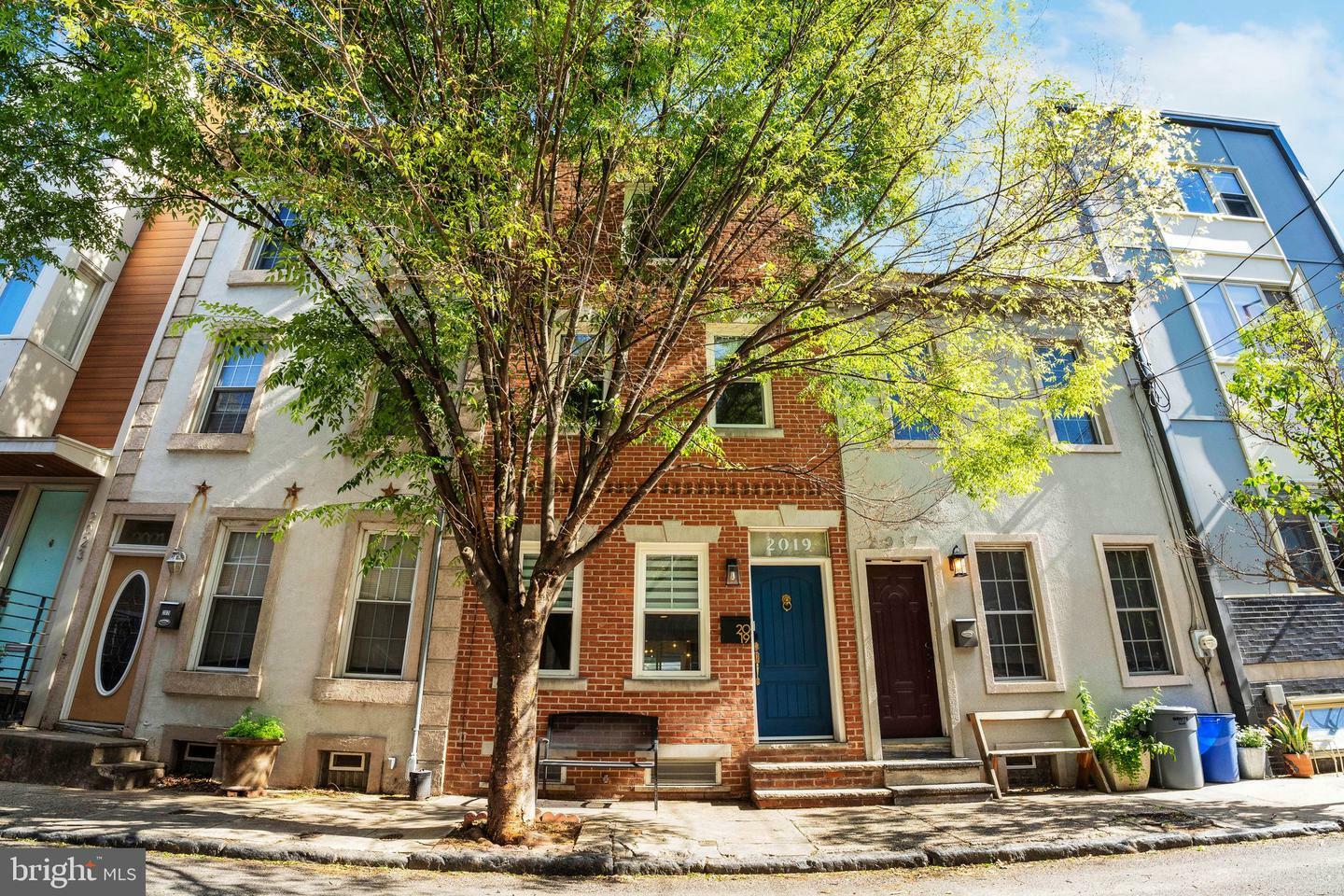 Property Photo: 2019 Pemberton Street PA 19146