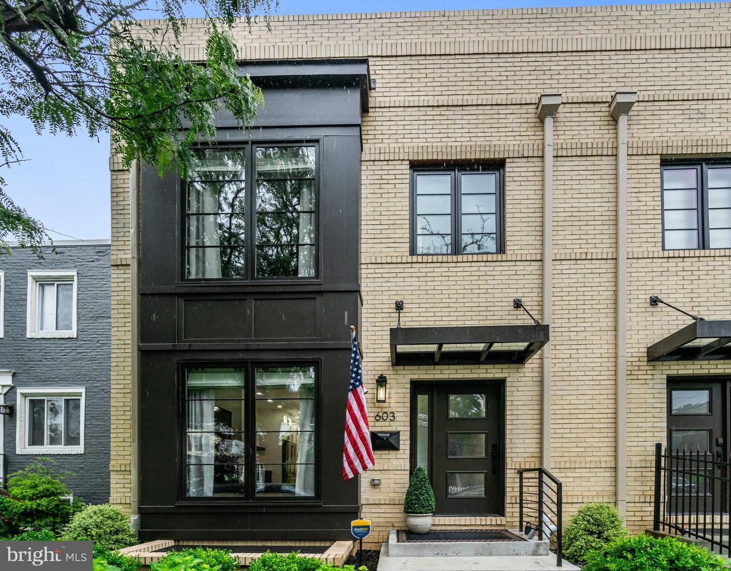 603 N Alfred Street  Alexandria VA 22314 photo