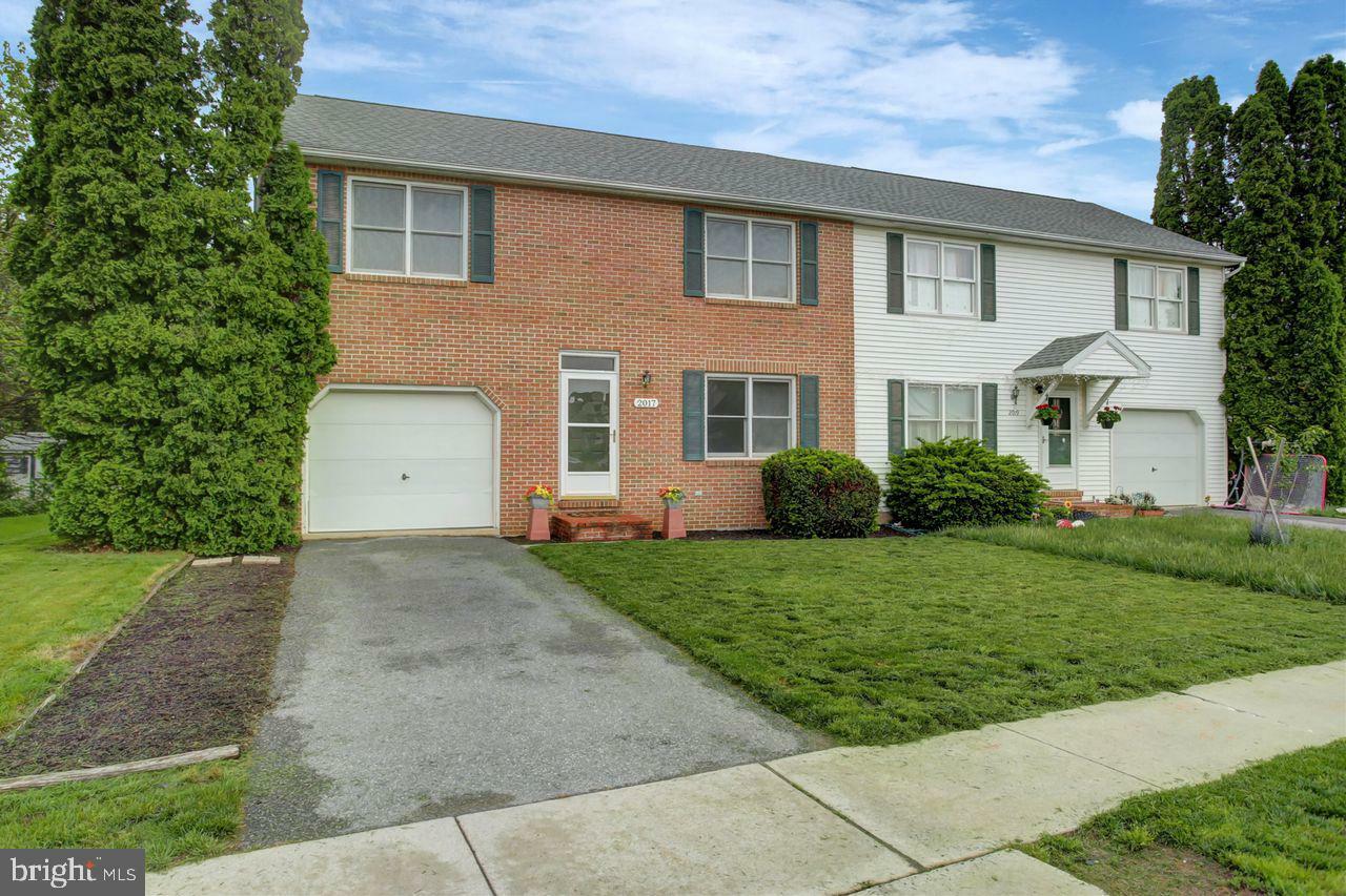 Property Photo:  2017 Clinton Avenue 21  PA 17202 