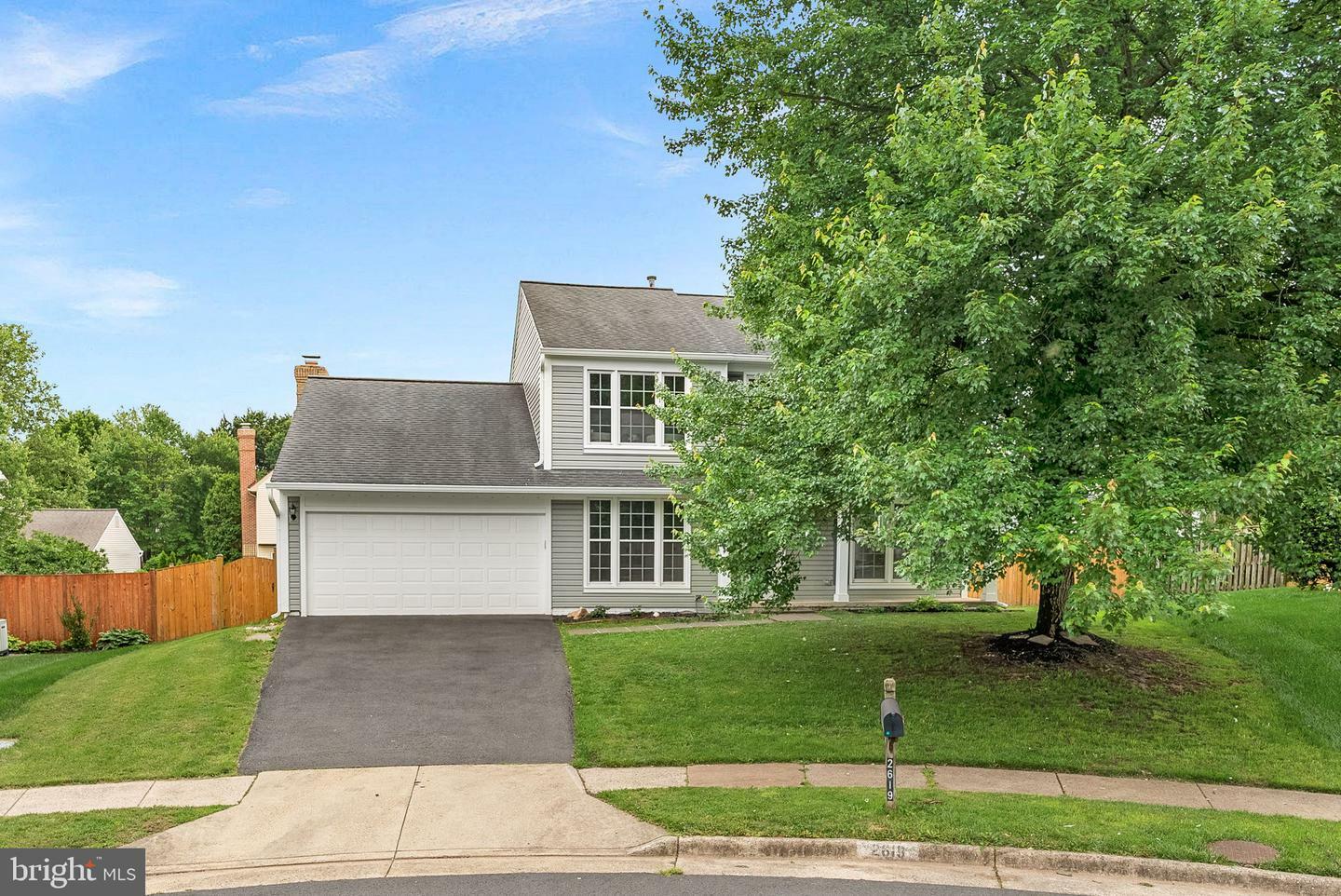 Property Photo: 2619 Stone Mountain Court VA 20170