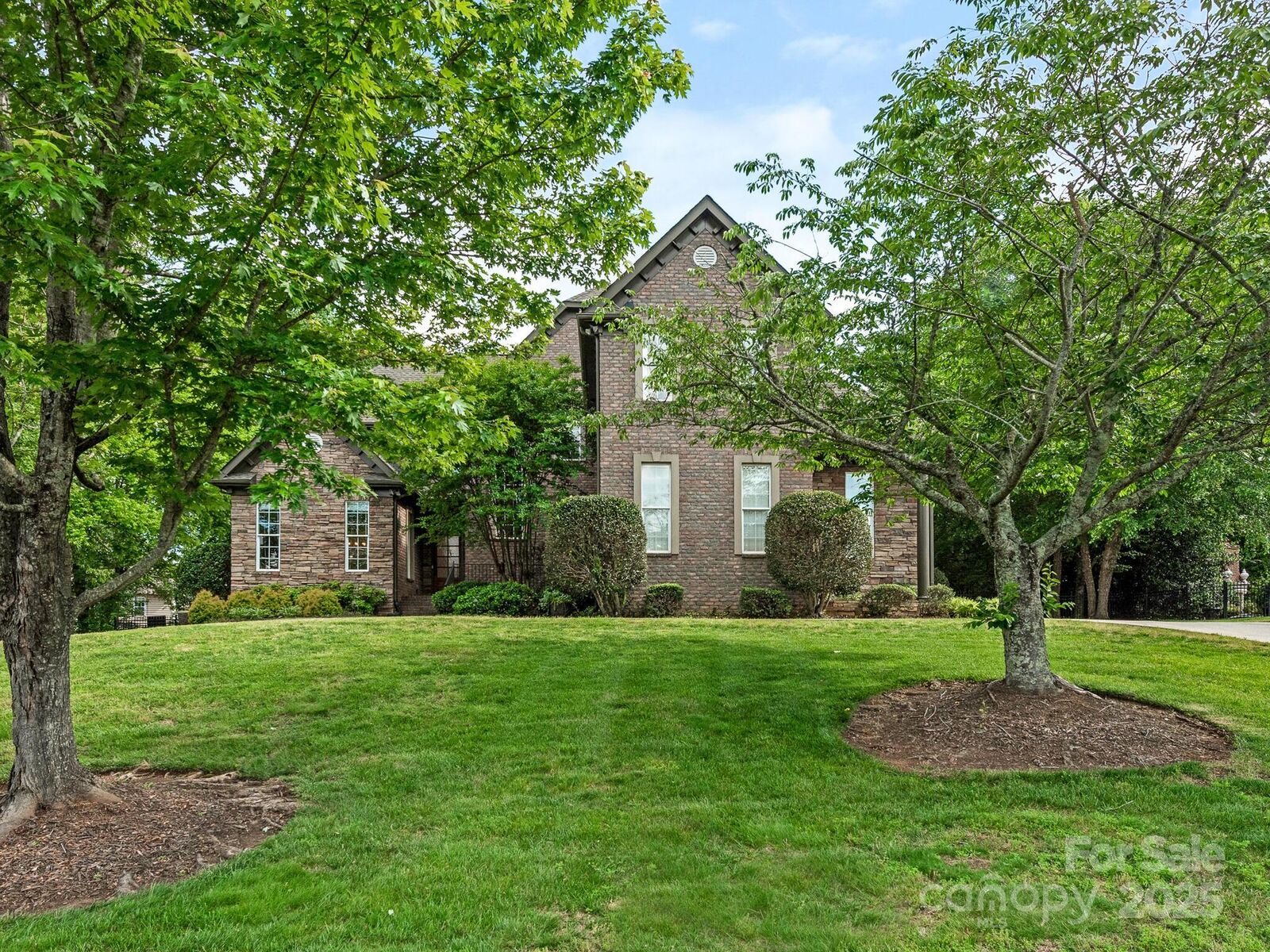 Property Photo:  1814 Therrell Farms Road  NC 28173 