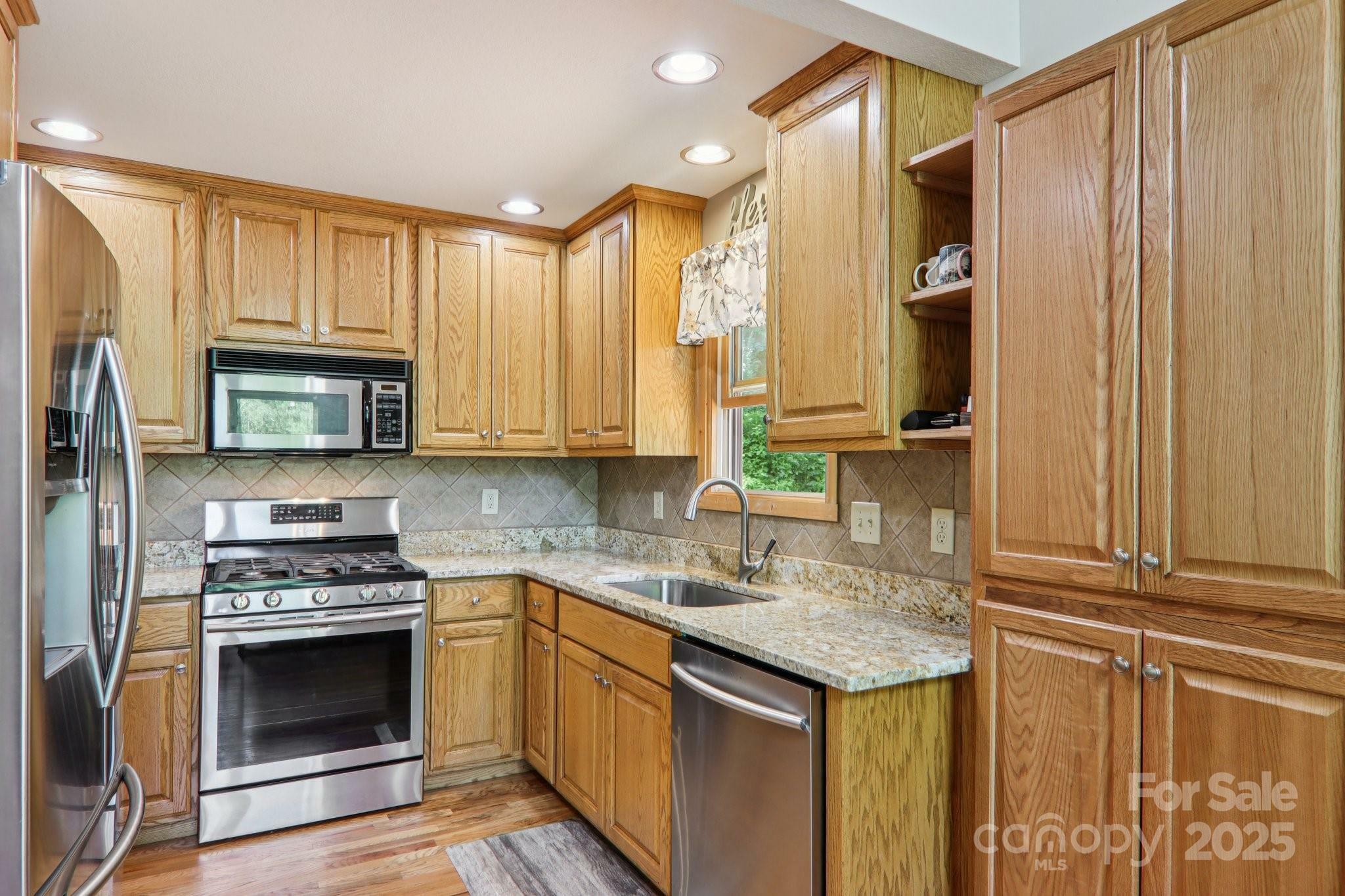 Property Photo: 332 Mystic Cove NC 28785