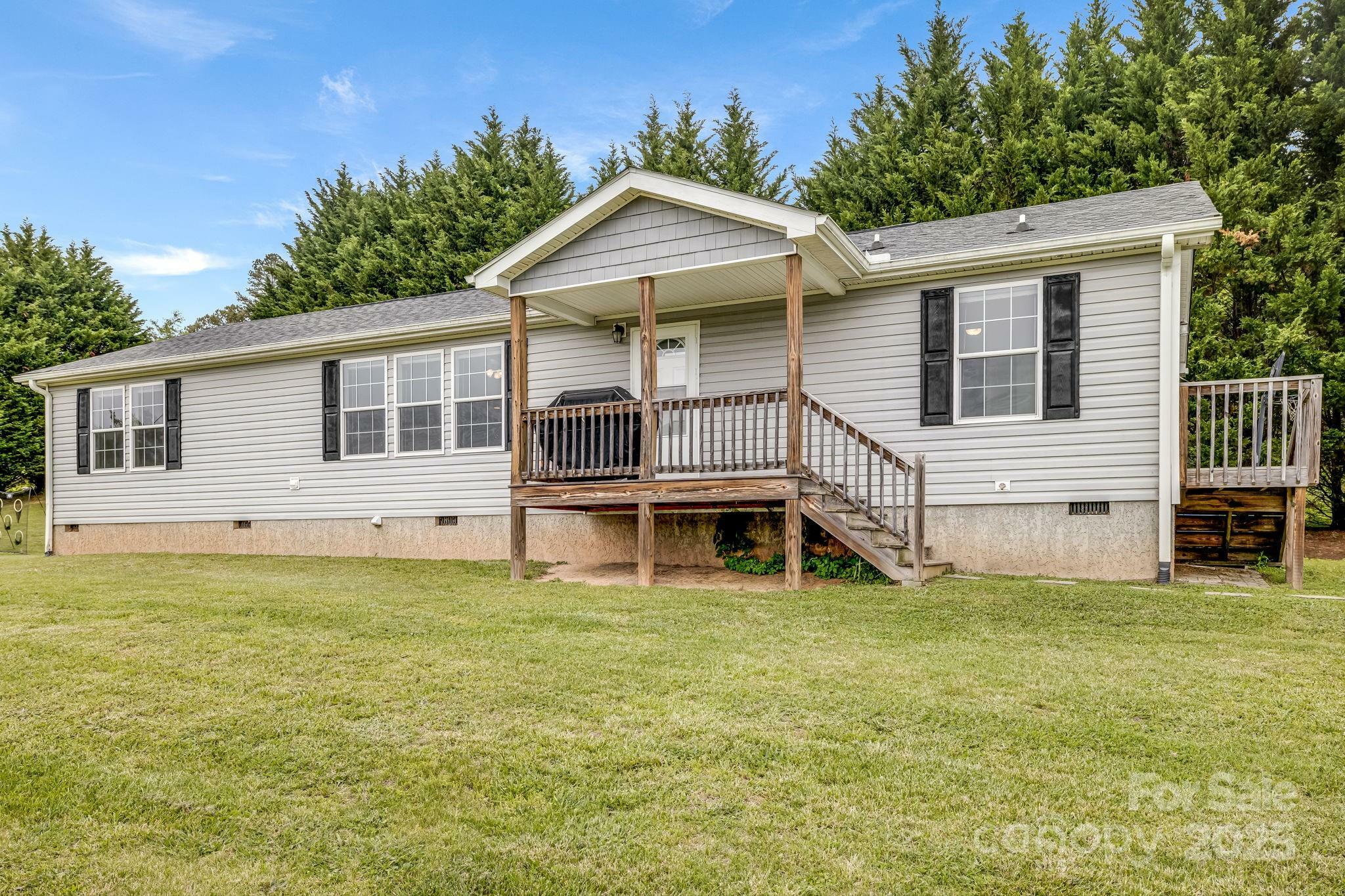 14 Phoenix Circle  Alexander NC 28701 photo
