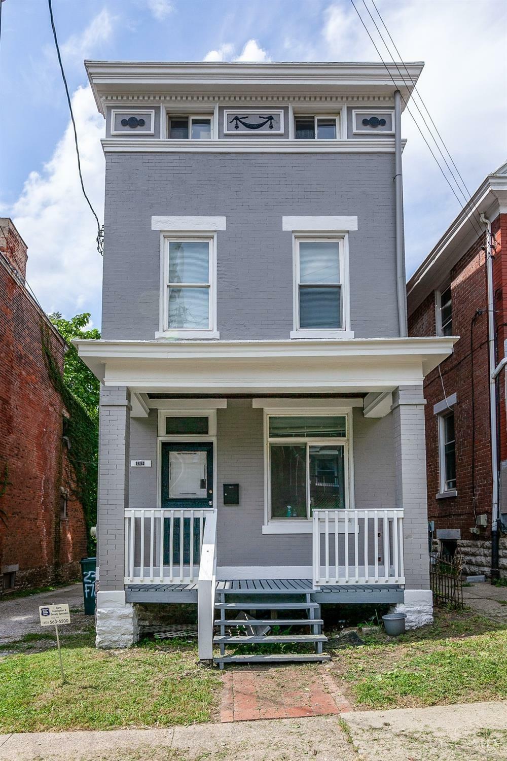 2323 Flora Street  Cincinnati OH 45219 photo