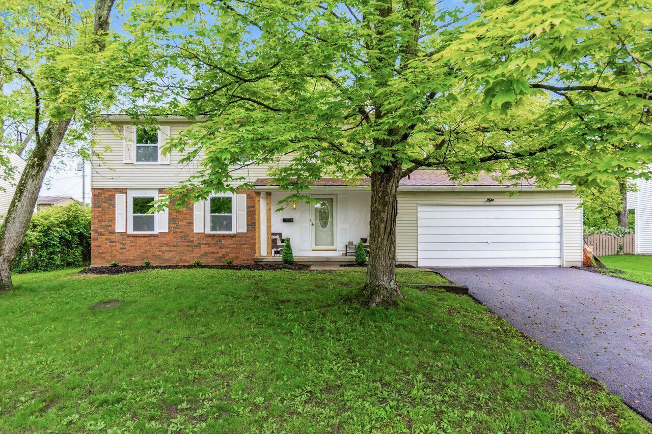 Property Photo: 93 Kennebec E Place OH 43081