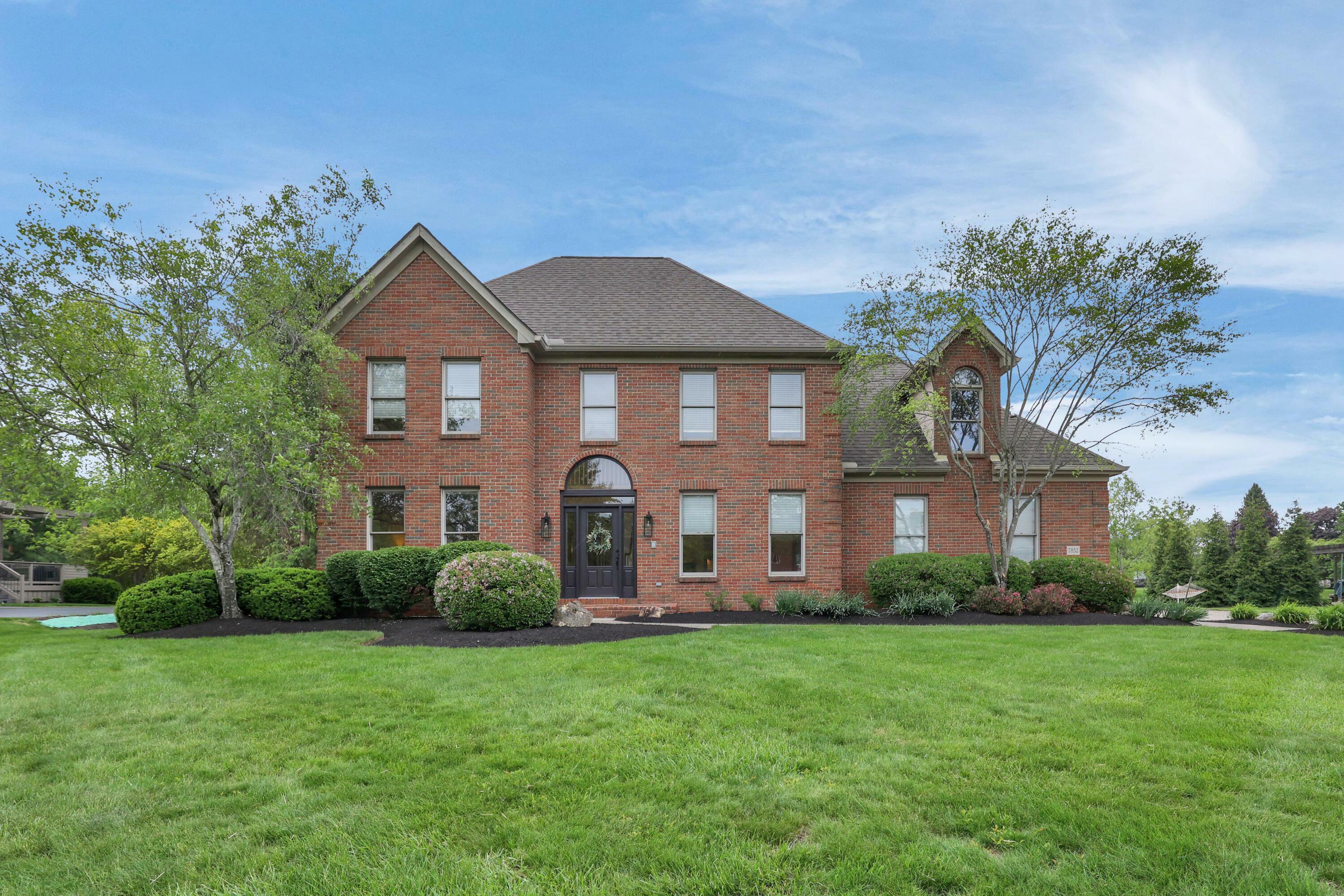Property Photo: 7832 Windsor NW Avenue OH 43110