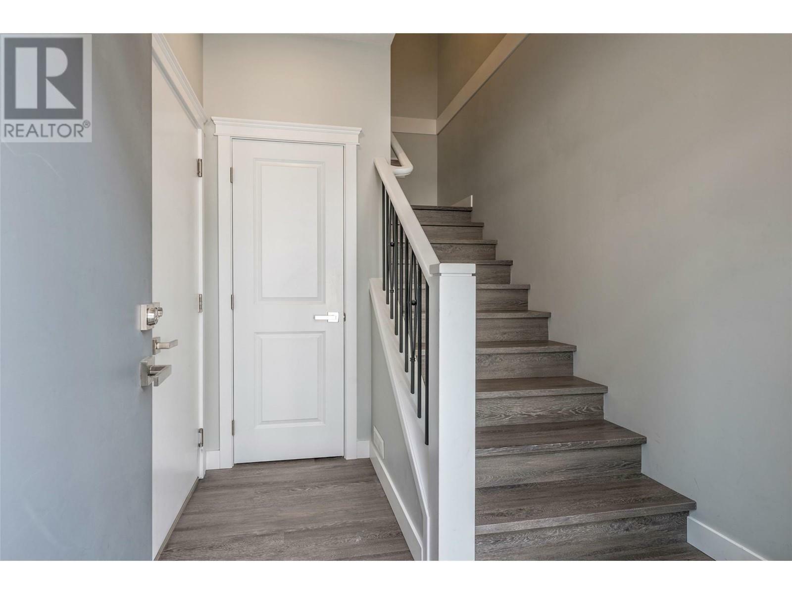 Property Photo: 4602 20 Street 8 BC V1T 4E5