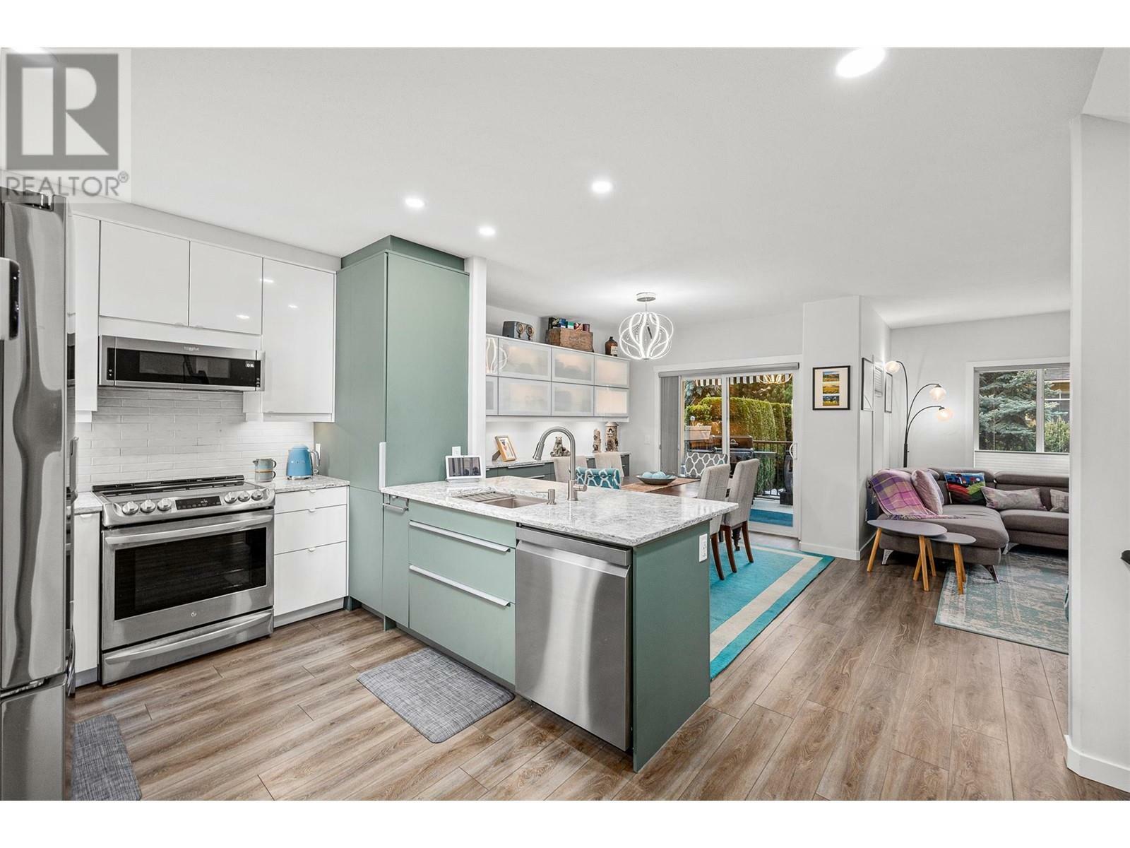 Property Photo: 218 Glen Park Drive 37 BC V1V 2W3