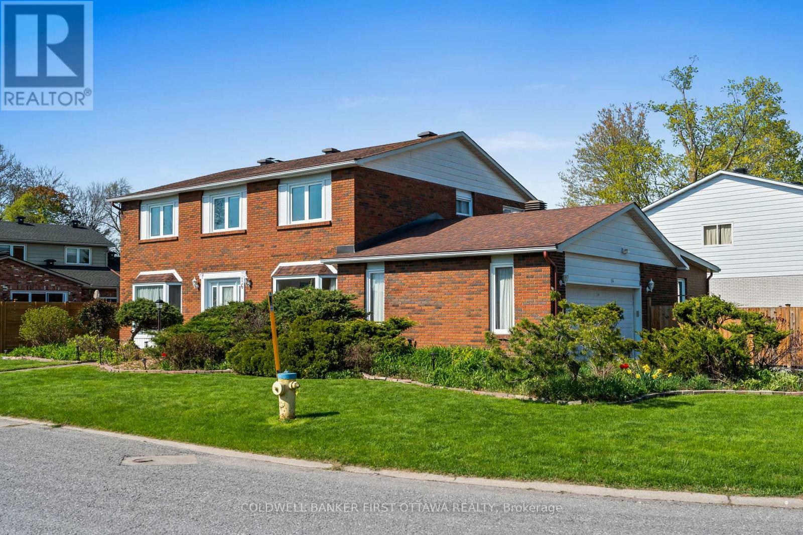 Property Photo: 16 Denewood Crescent ON K2E 7G5