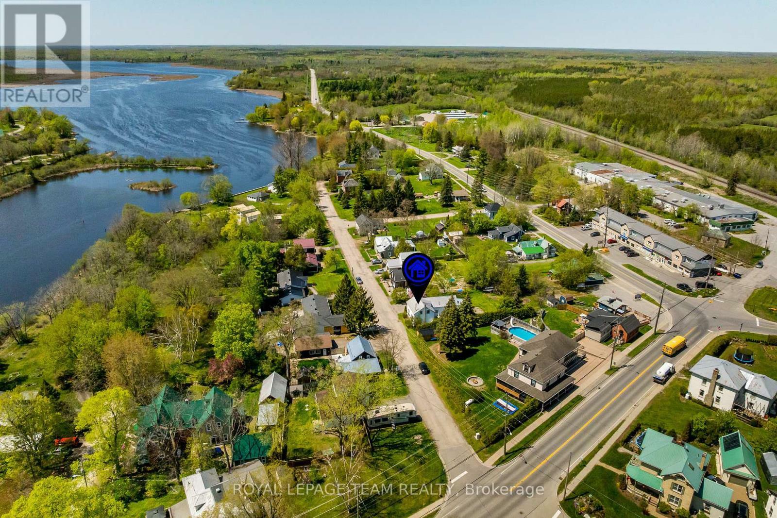 Property Photo: 111 William Street ON K0G 1N0