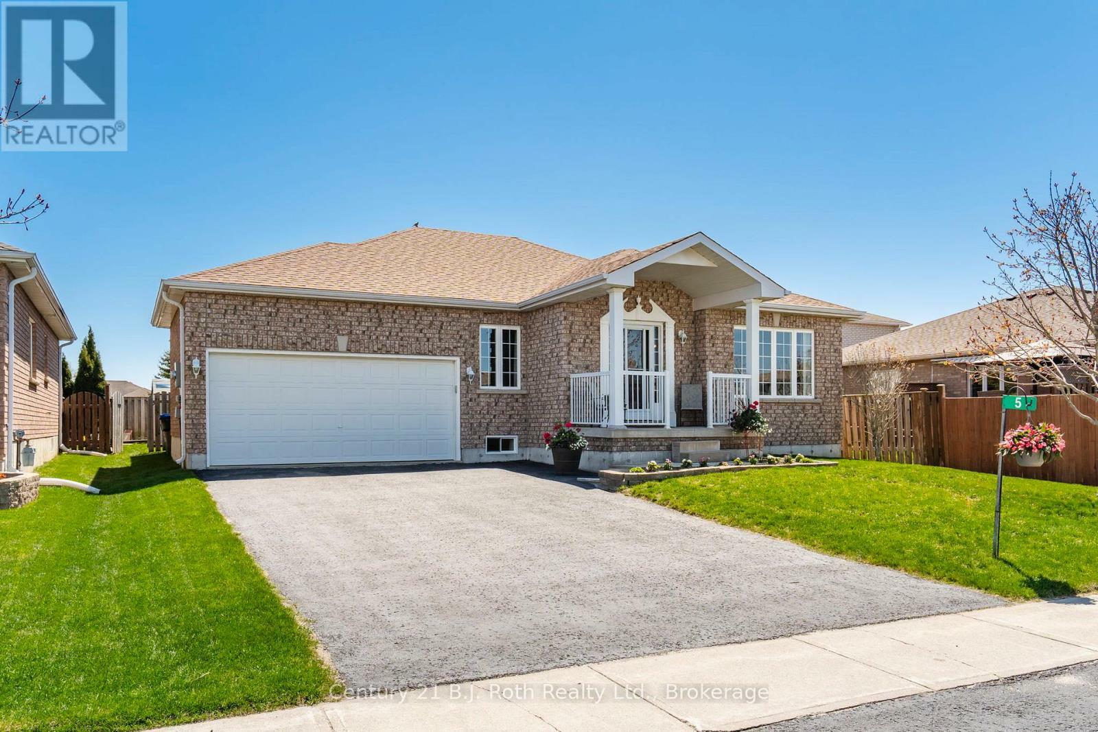 Property Photo: 5 Knox Drive ON L0L 1P0
