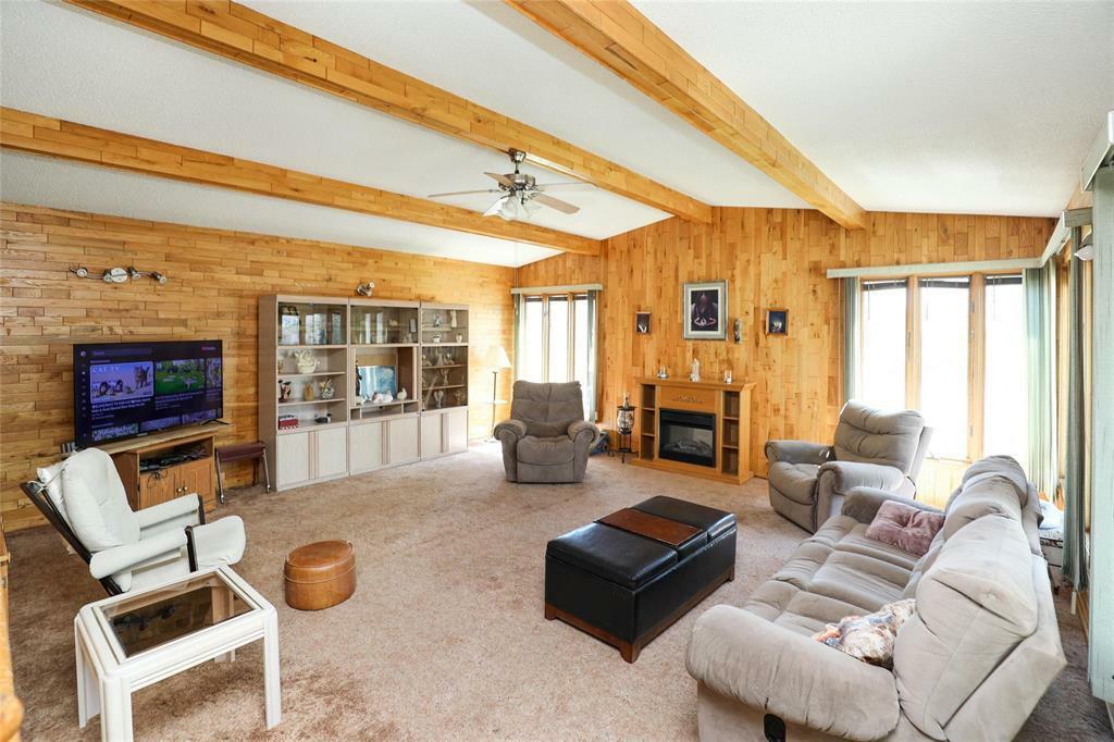 Property Photo:  55 Centrale Avenue South  MB R5H 1G8 