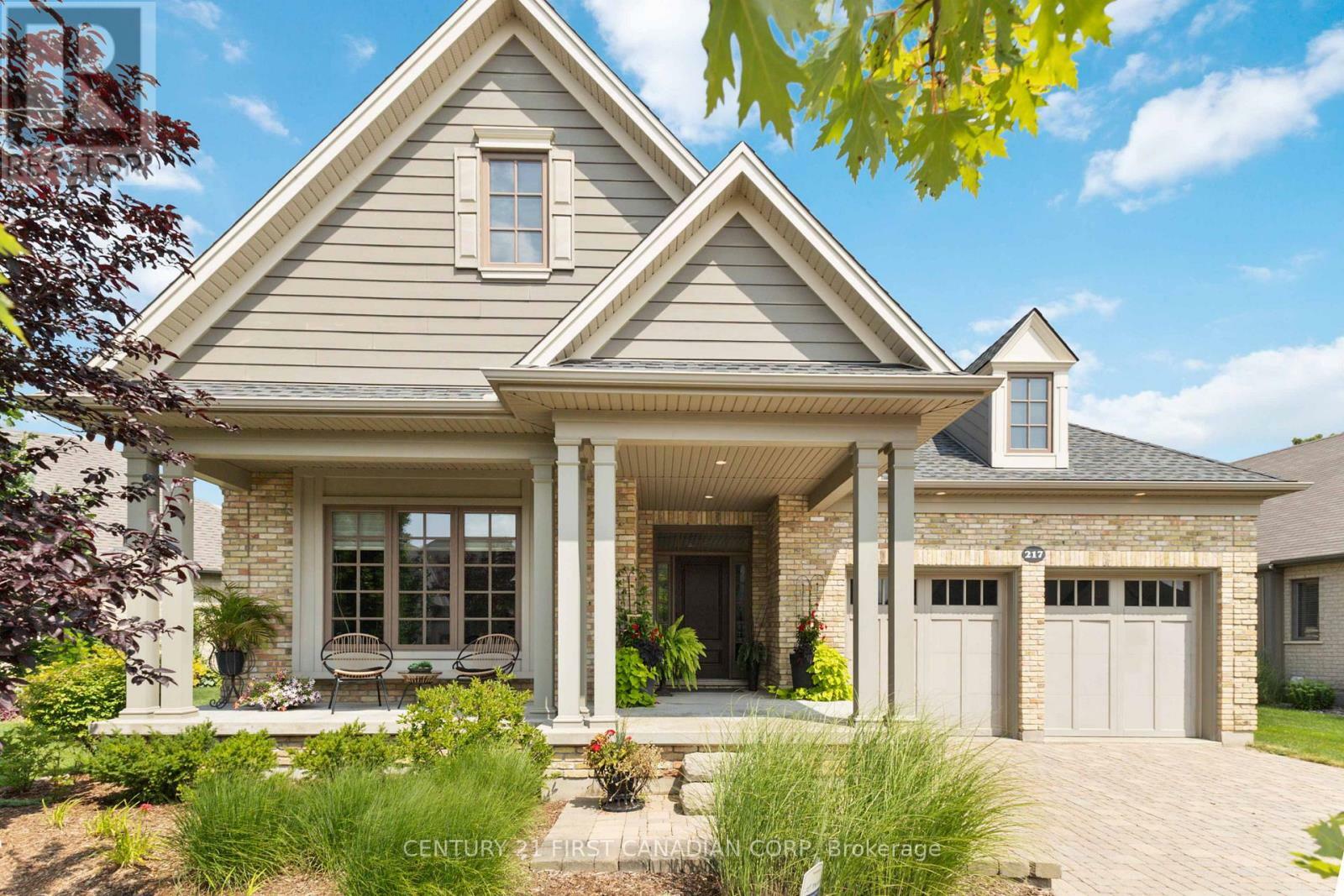Property Photo: 217 Delacourt Road ON N6G 0H3