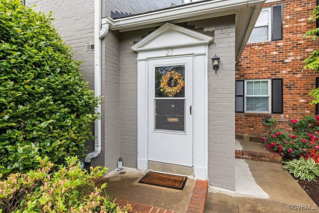 Property Photo: 27 Red Fox Lane VA 23228