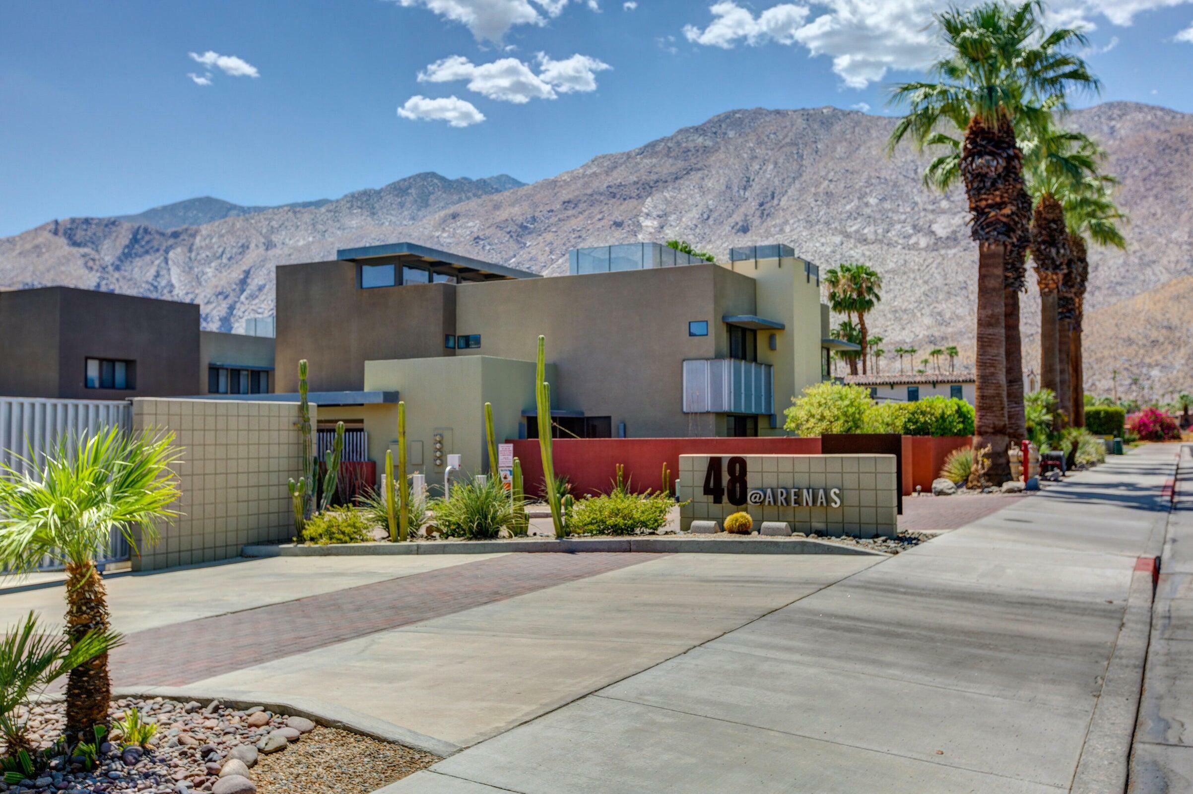 Property Photo: 685 E Arenas Road CA 92262