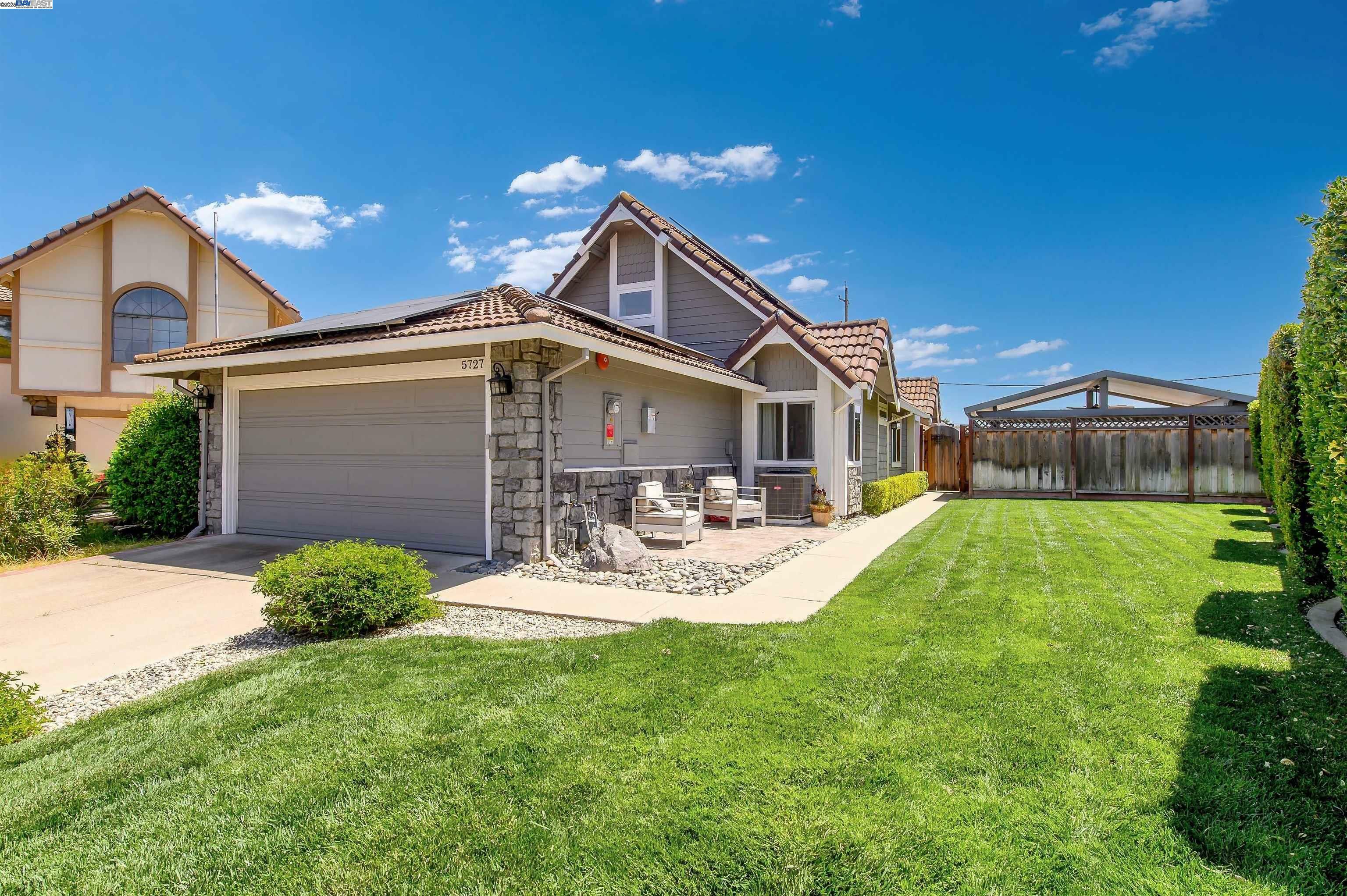 Property Photo: 5727 Shoemaker Ct CA 94551