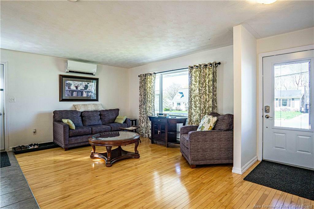 Photo de la propriété: 25 Cortland Street NB E3C 1B5