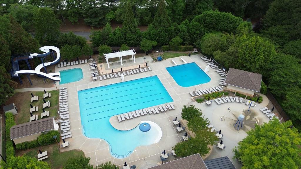 Property Photo: 10310 Amberside Court GA 30076