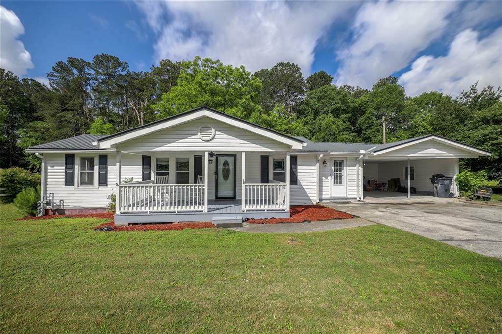 Property Photo: 4067 Lenora Church Road GA 30039