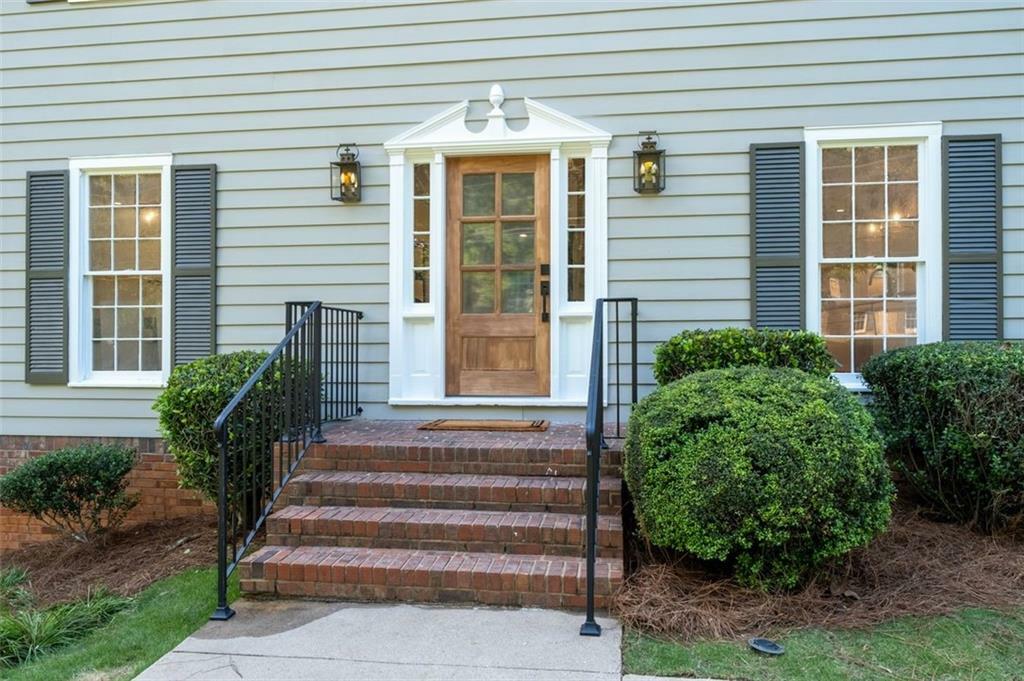 Property Photo: 5143 Meadowlake Lane GA 30338