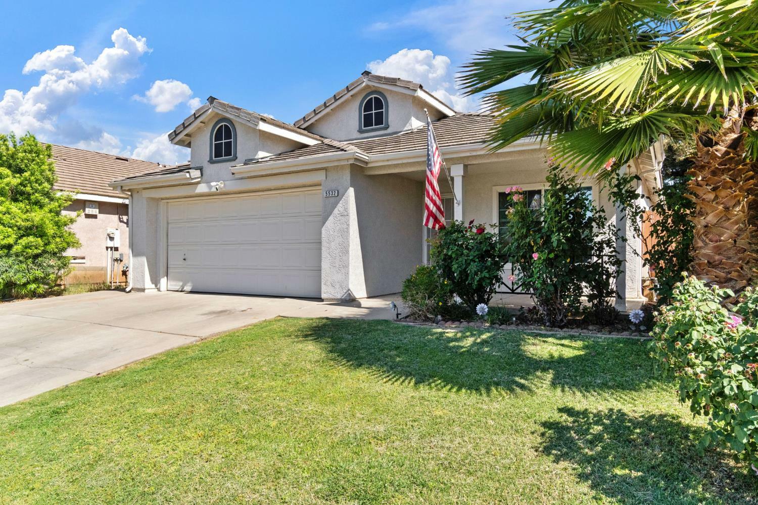 Property Photo: 5532 W Indianapolis Avenue CA 93722