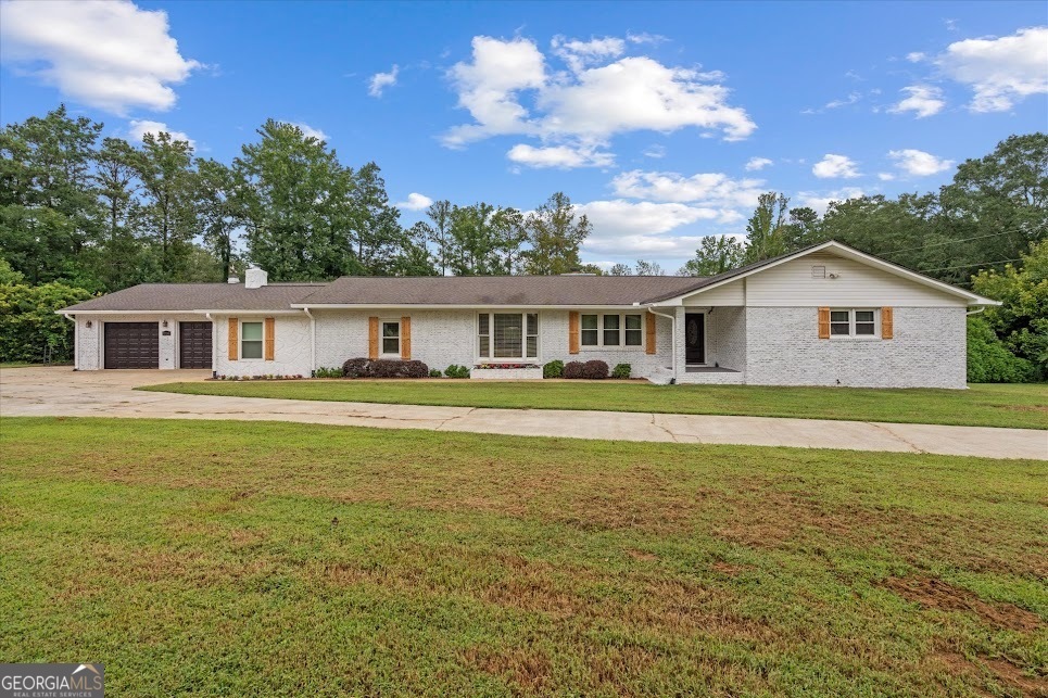 Property Photo: 2716 Georgia 16 GA 30116