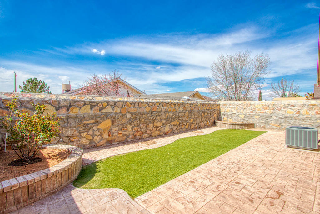 Property Photo: 1819 Shreya Street TX 79928