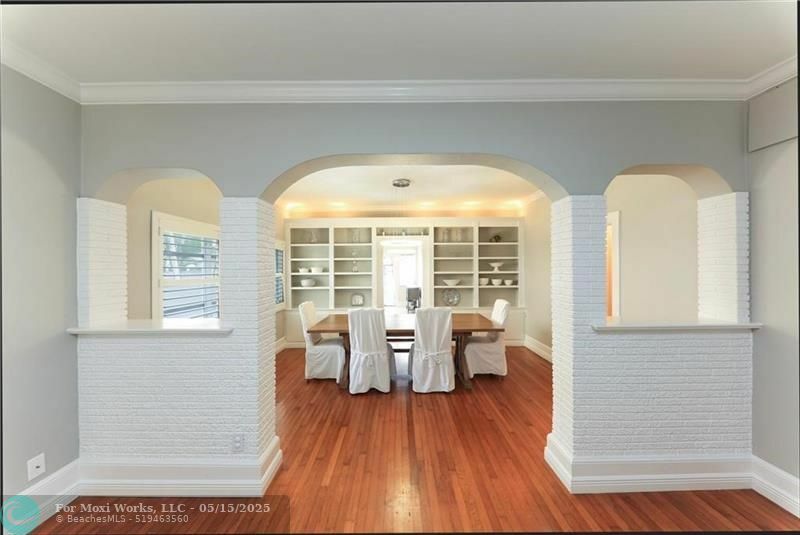 Property Photo: 1313 SE 2nd St FL 33301