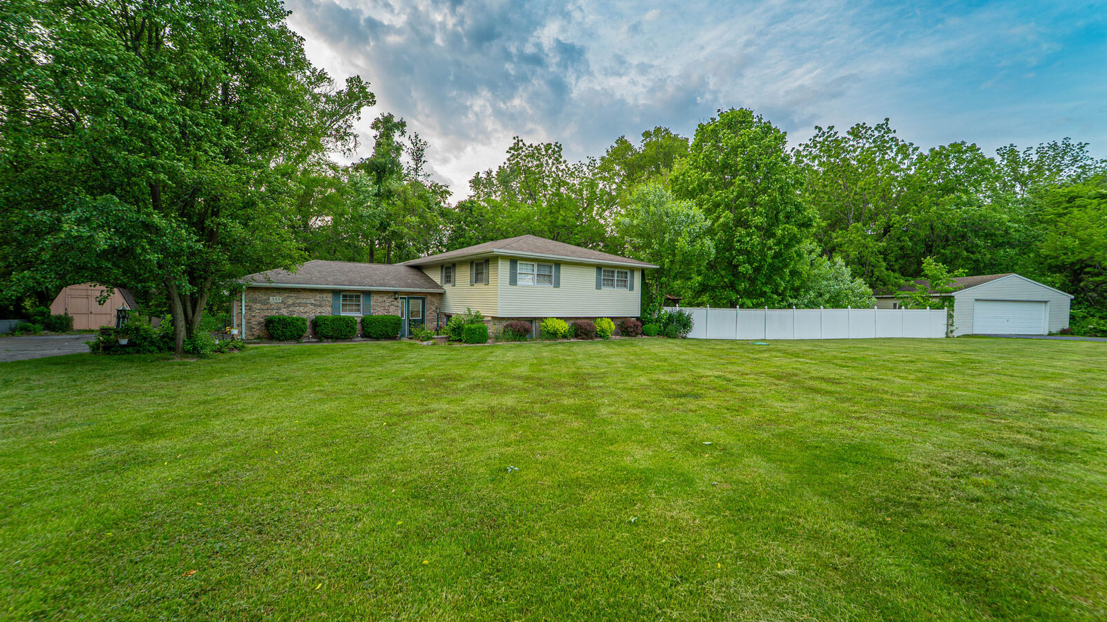 Property Photo: 333 Mt Jackson Avenue IN 46304