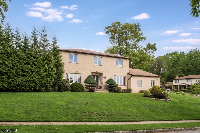 2 Stratton Dr  Wayne Twp. NJ 07470 photo