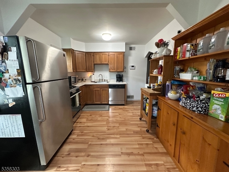 Property Photo: 242 Hamilton Rd NJ 07666