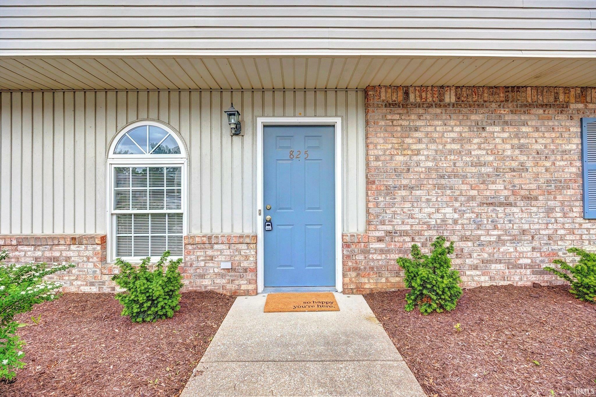Property Photo: 825 E Sherwood Hills Drive IN 47401