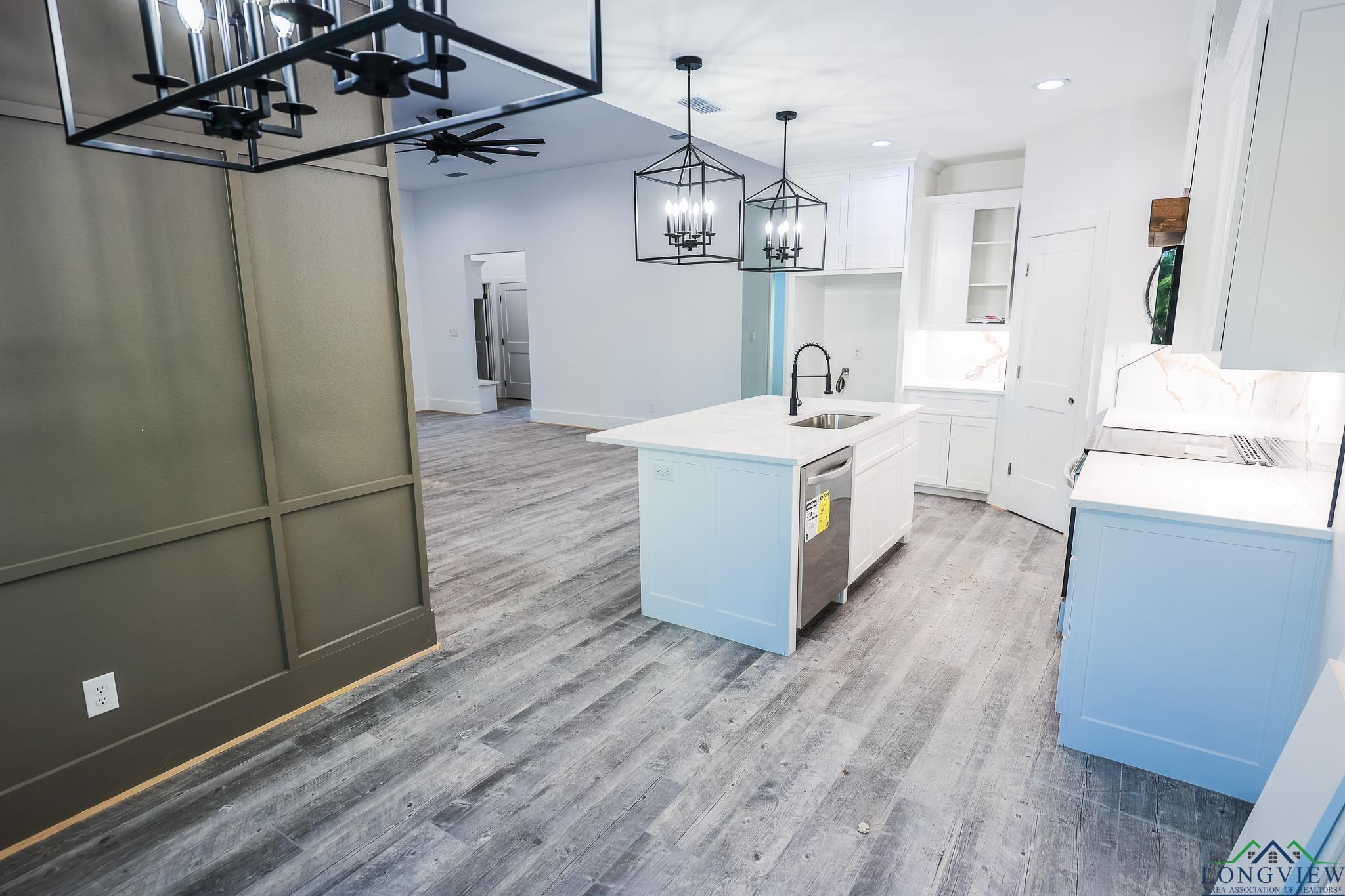 Property Photo:  146 Hillcrest Dr  TX 75647 