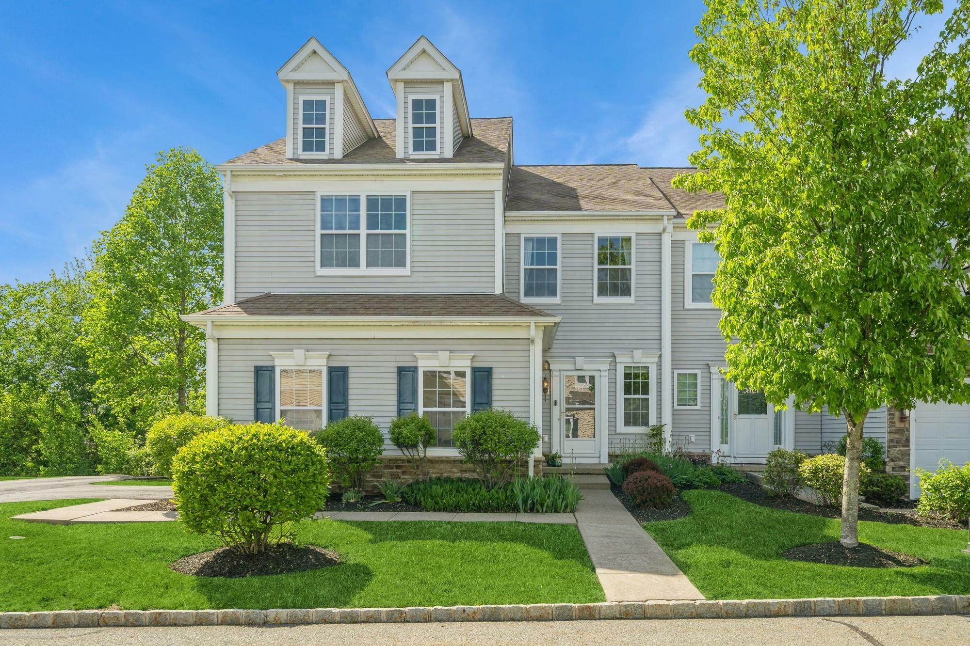Property Photo: 9 Bainbridge Place 501 NY 12550