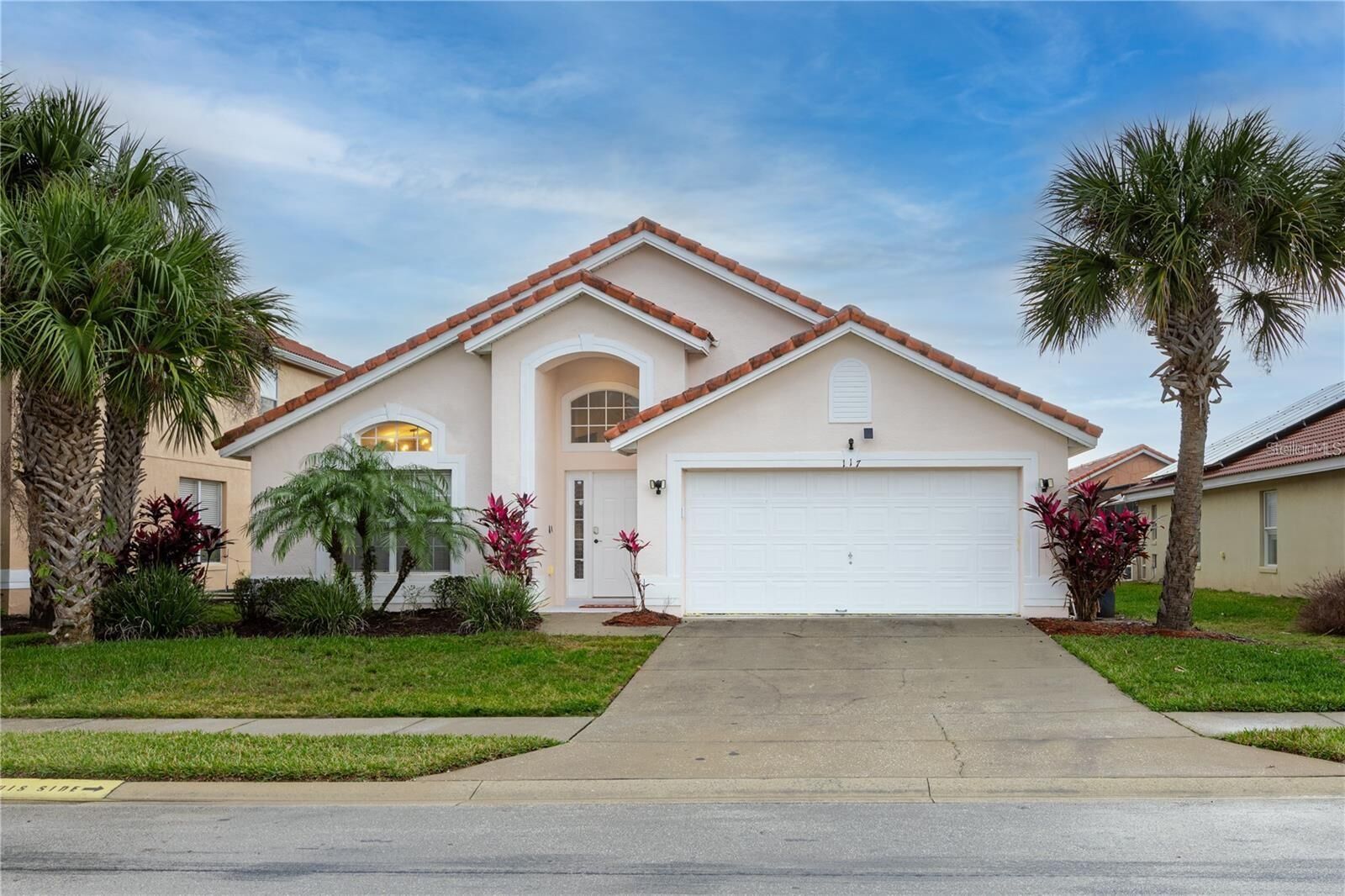 Property Photo: 117 Rosso Drive FL 33837