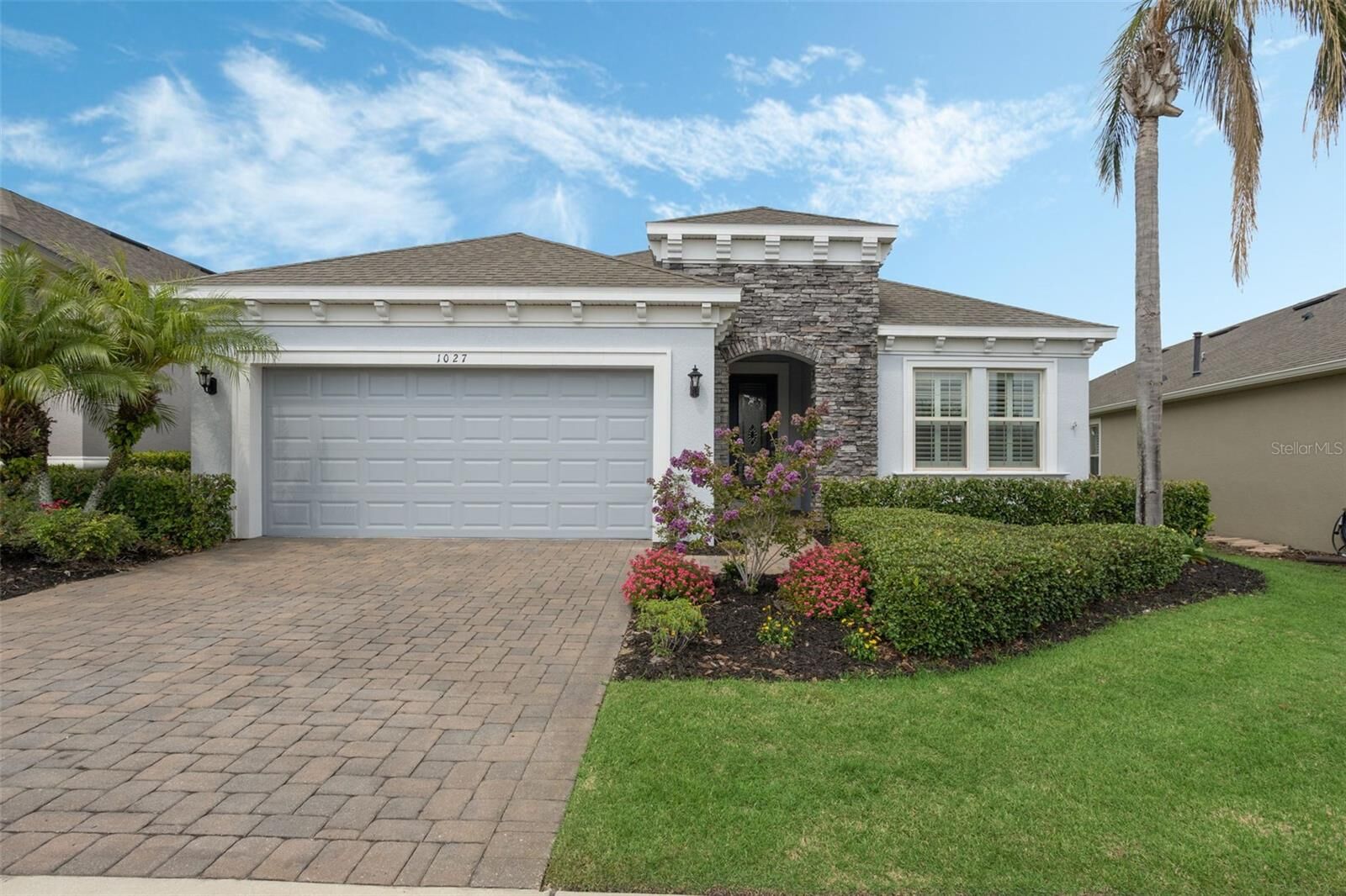 Property Photo:  1027 Timbervale Trail  FL 34715 