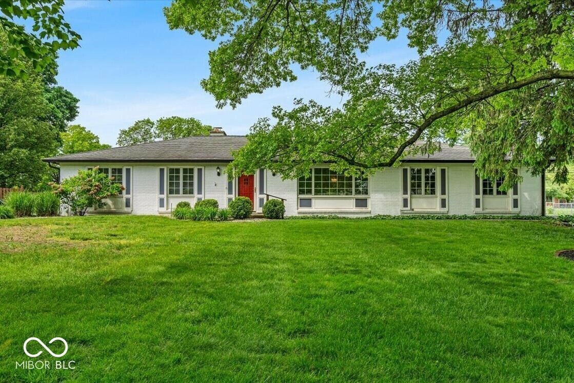 Property Photo: 7316 Lesley Avenue IN 46250
