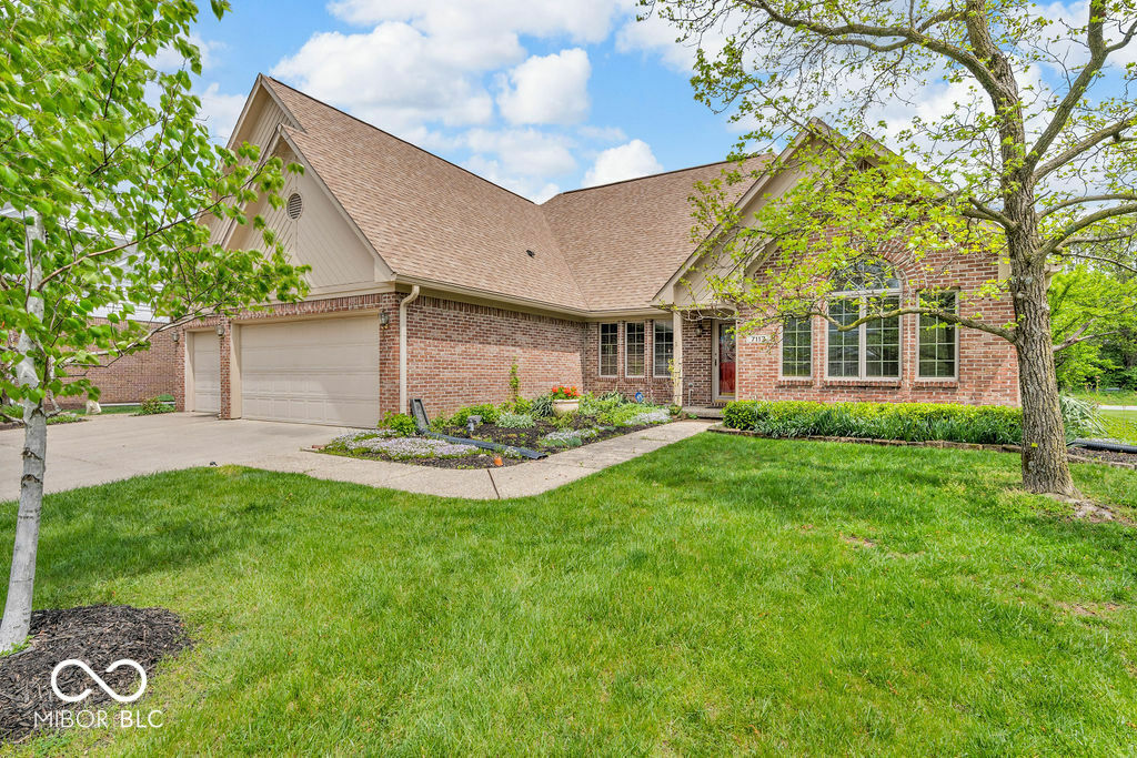 Property Photo: 7113 Lakeside Woods Drive IN 46278