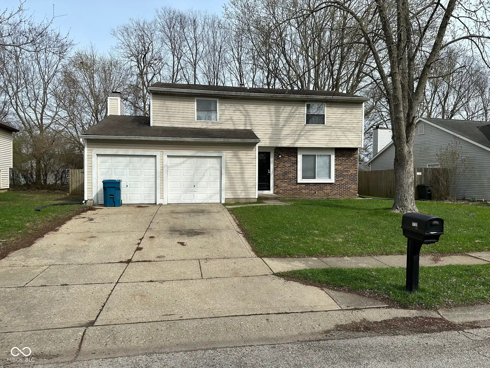 Property Photo: 5735 Liberty Creek Drive E IN 46254