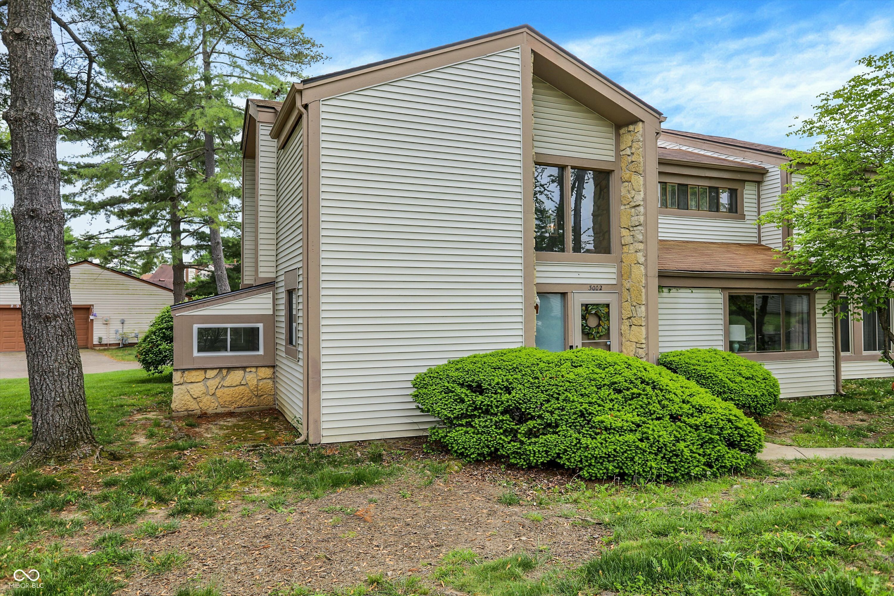 Property Photo: 3002 Horse Hill W Drive IN 46214
