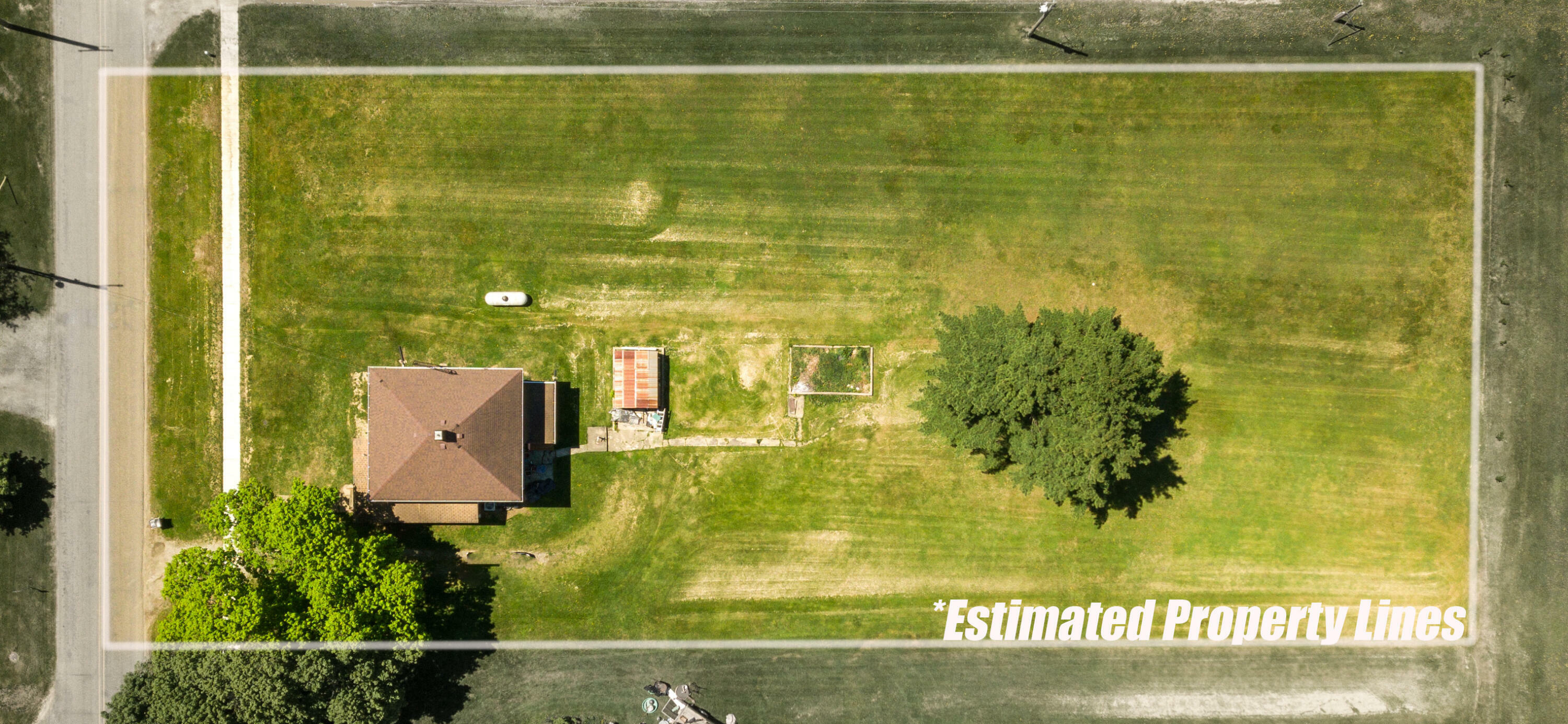 Property Photo: 402 W Center Street MI 49288