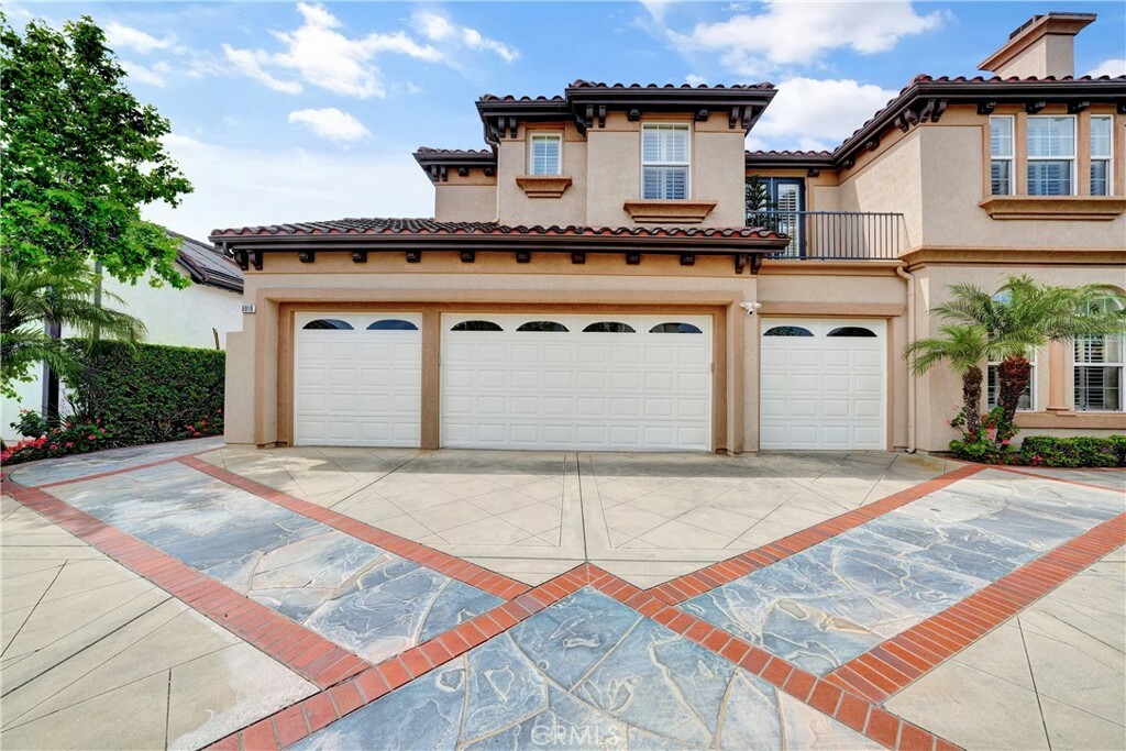 Property Photo: 6916 Steeplechase Circle CA 92648