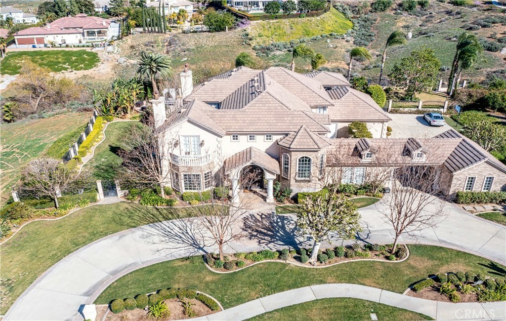 Property Photo: 2027 Polo Court CA 92506