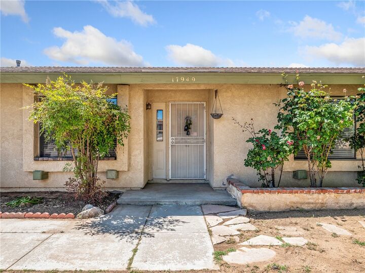 Property Photo: 17949 Catalpa Street CA 92345