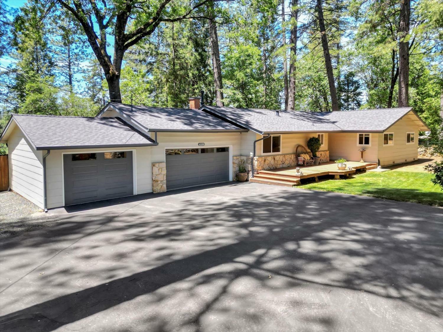 Property Photo: 10286 Sugar Pine Court CA 95949