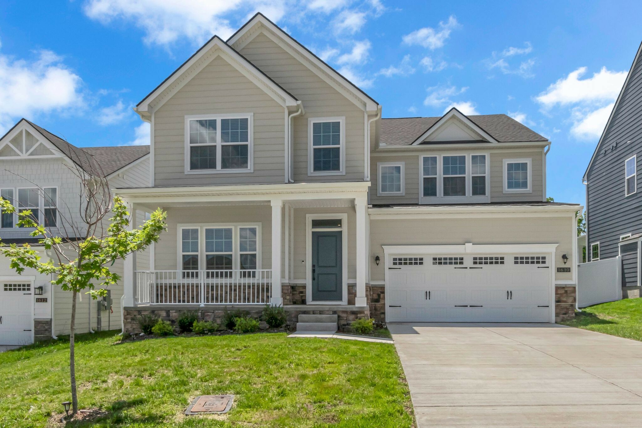 Property Photo: 1610 Shenstone Dr TN 37167