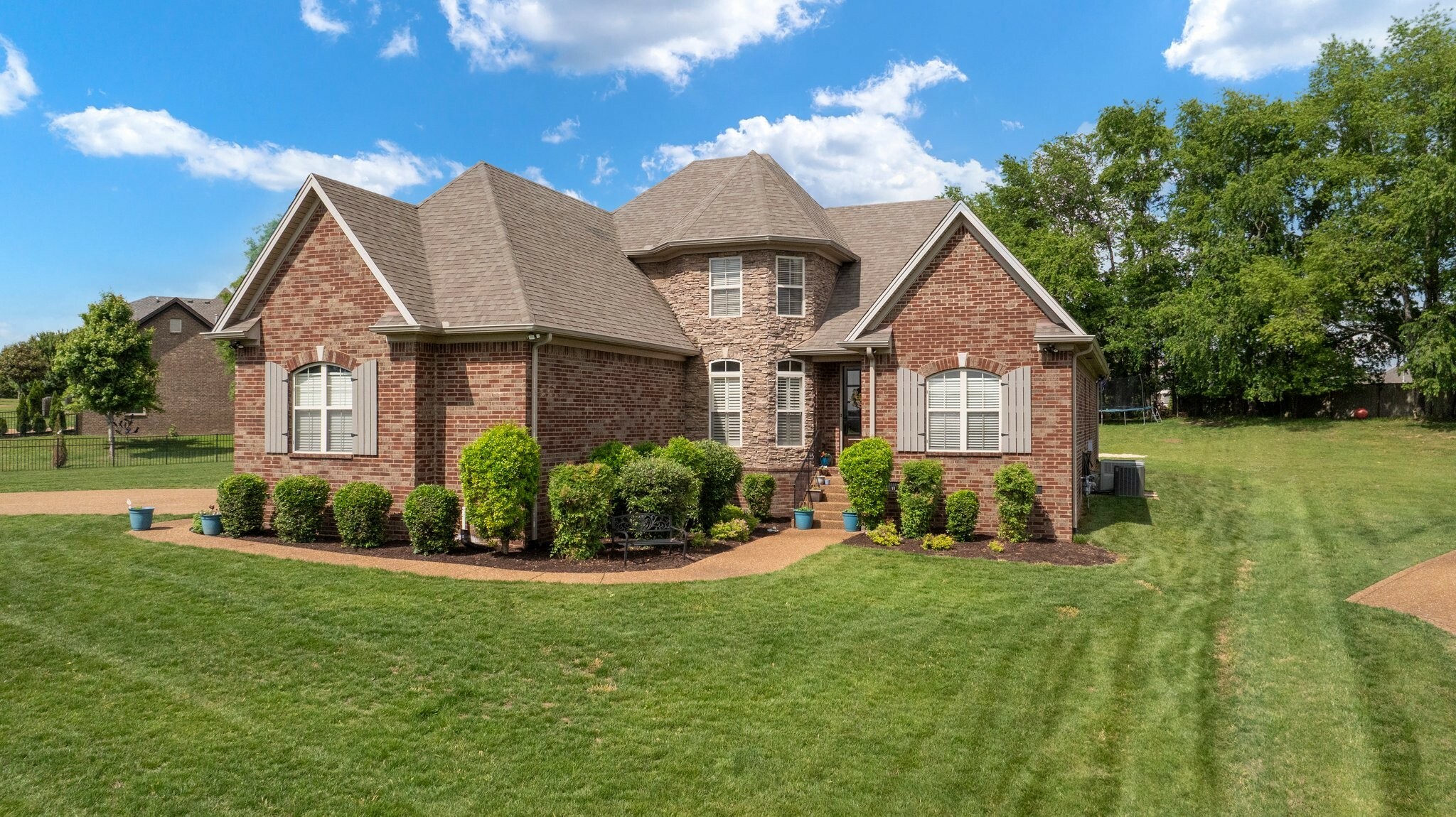 Property Photo: 1013 Kendras Run TN 37066