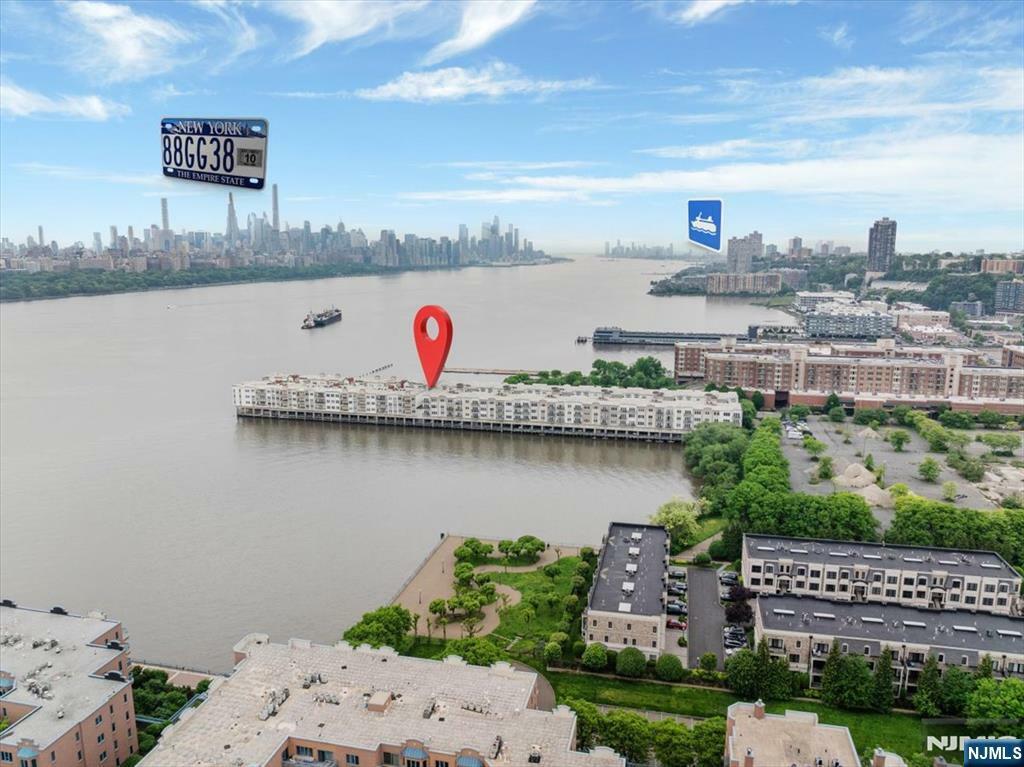 217 The Promenade 217  Edgewater NJ 07020 photo