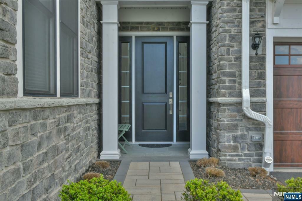 Property Photo: 21 Castle Stuart Court 3003 NJ 07675