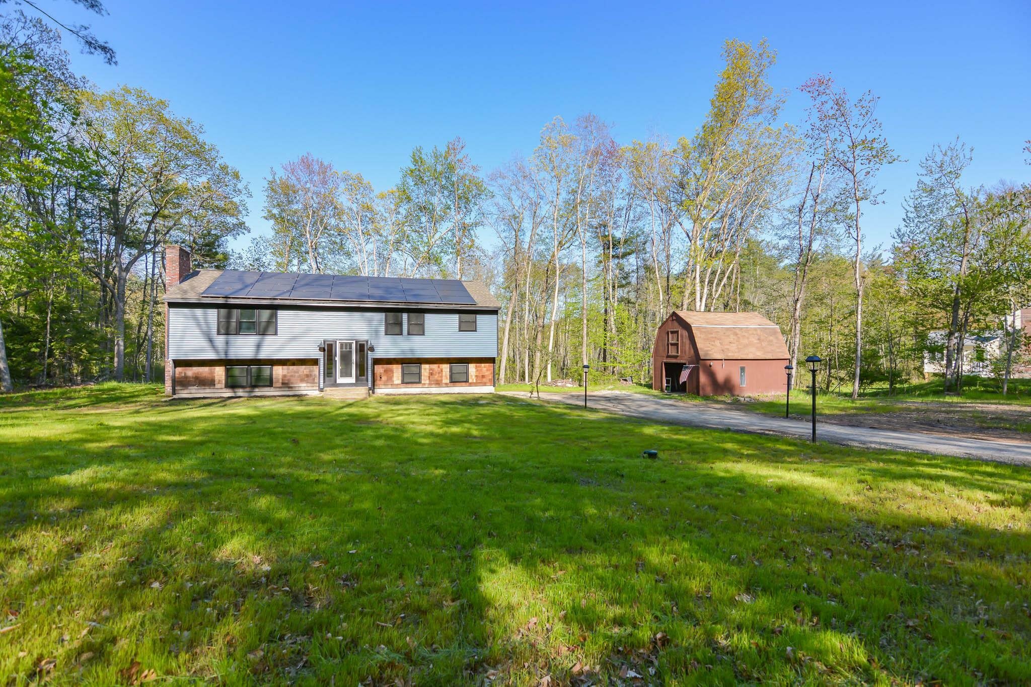 Property Photo:  41 Elk Drive  NH 03110 